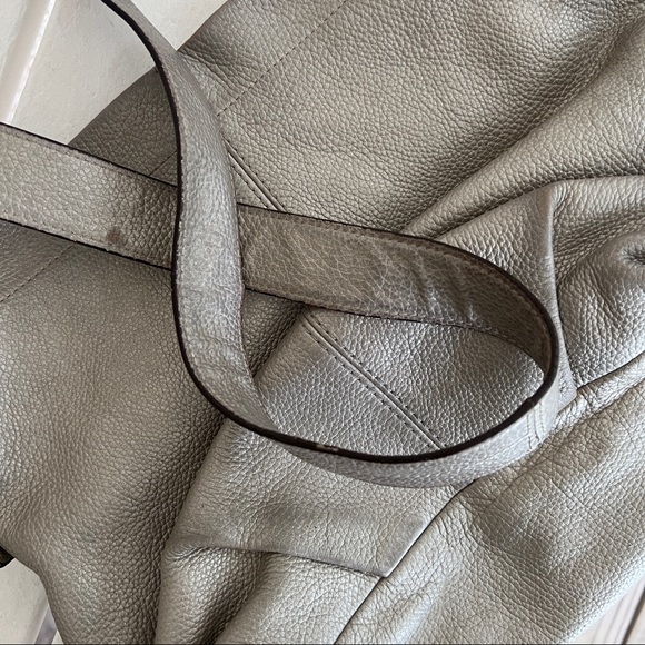 Coach metallic pewter silver hobo duffle F15064 convertible strap - Picture 7 of 16